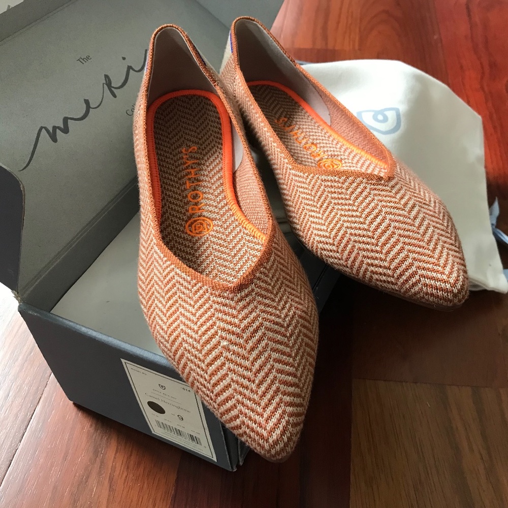 Rothys Camel Herringbone Merino The Point - NWT